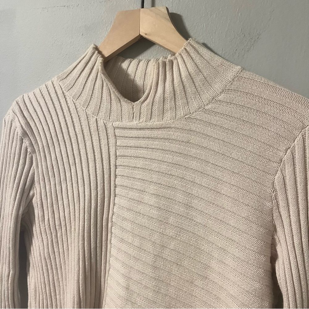 Cabi Ivory Ribbed D-Ring Split Back Sweater 3363 - image 4